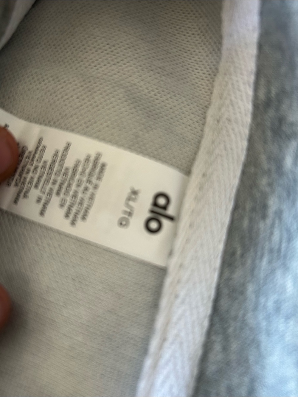 ALO Yoga Men’s Light Gray Zip-Up Quarter Sweatshirt - Picture 3 of 3
